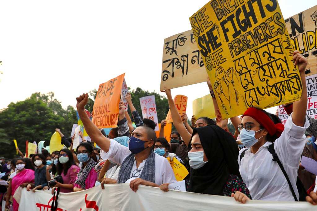 Bangladesh introduces death penalty for rapists, protesters say, "death penalty not enough"