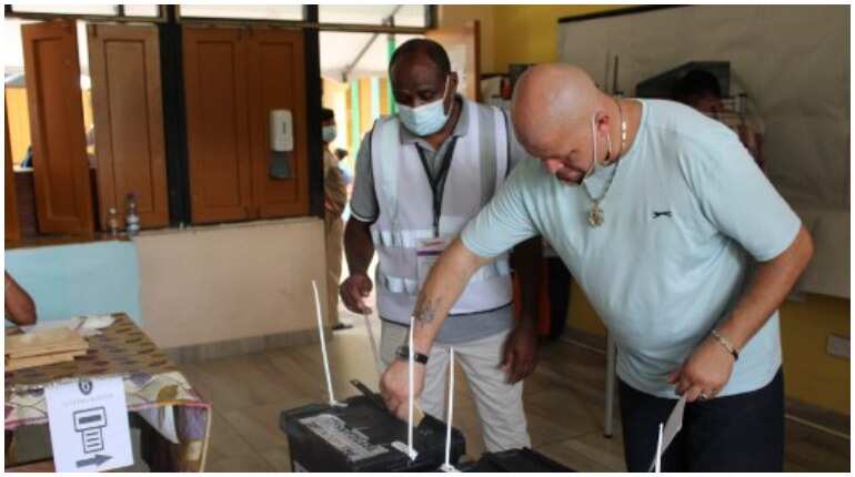 Seychelles votes for president, lawmakers in election