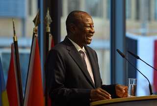 Guinea president wins election with 59.5% of vote