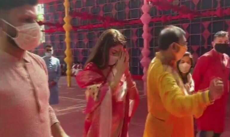 In pics: Bengali actress Nusrat Jahan attend Durga Puja celebrations amid COVID-19 restrictions