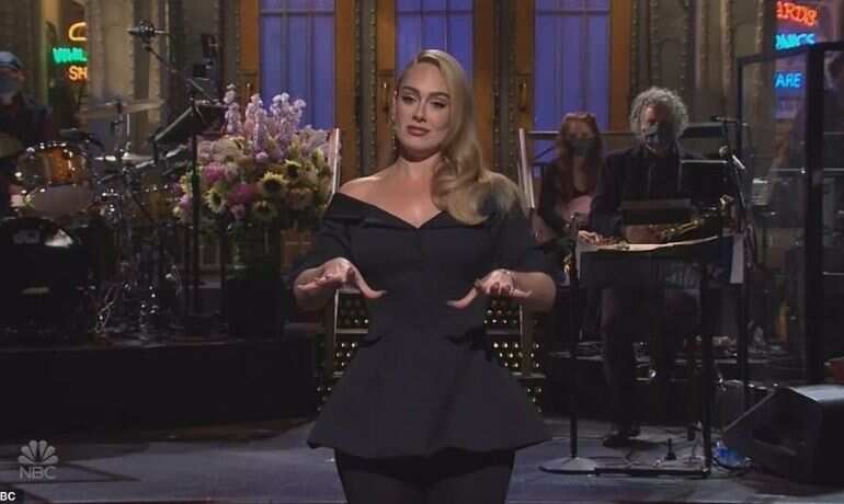 Adele flaunts her stunning weight loss at Saturday Night Live, 'This is just half of me' Adele flaunts her stunning weight loss at Saturday Night Live, 'This is just half of me'