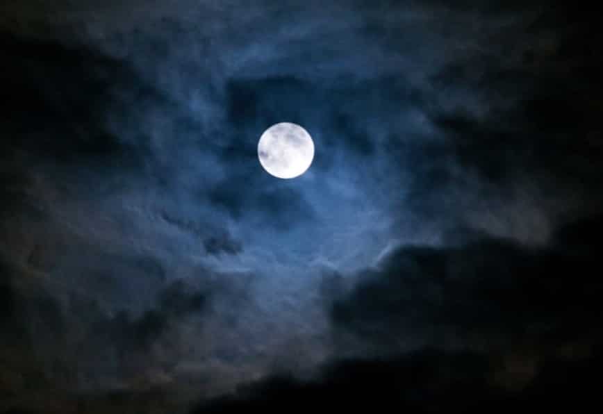 NASA reveals discovery of water molecules on moon