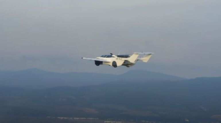 Watch | Skies in Slovakia see car transforming into airplane