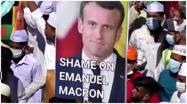 Bangladesh: Huge crowd holds protest against France President Emmanuel Macron Bangladesh: Huge crowd holds protest against France President Emmanuel Macron