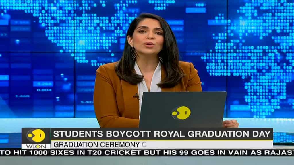 Thai students boycott royal graduation day
