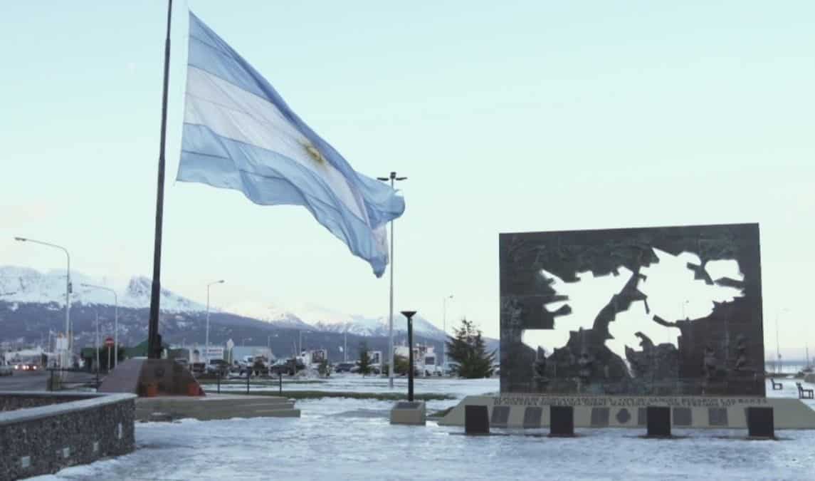 200 years after the first raising of the Argentine flag in Malvinas 200 years after the first raising of the Argentine flag in Malvinas