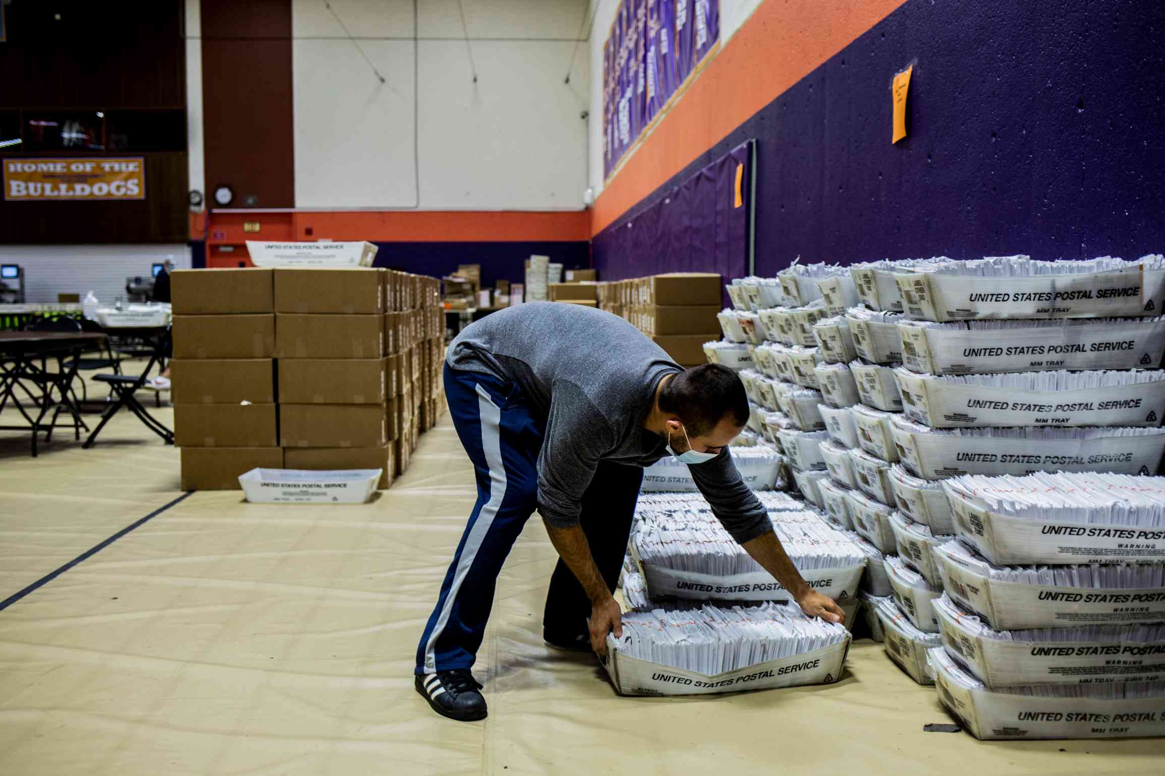 As counting begins, a flood of mail ballots complicates vote tallies As counting begins, a flood of mail ballots complicates vote tallies
