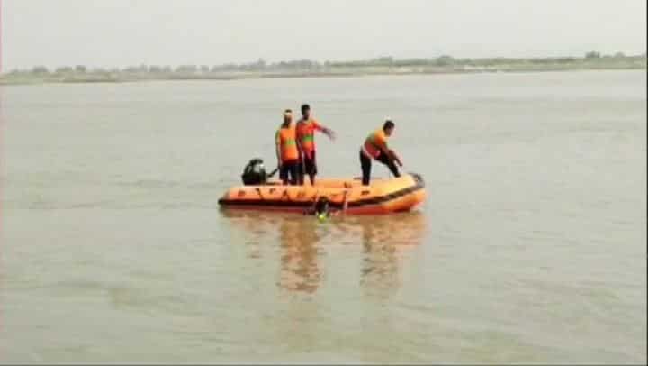 One killed, several missing after a boat Carrying 50 People capsizes in Bihar