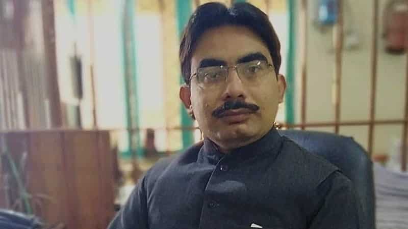 Pakistan National Bank manager shot dead by security guard over 'blasphemy'