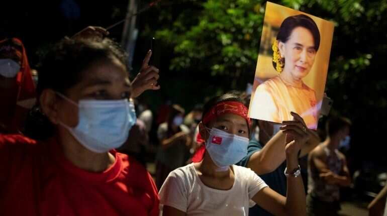 Aung San Suu Kyi's ruling party claims resounding election win in Myanmar
