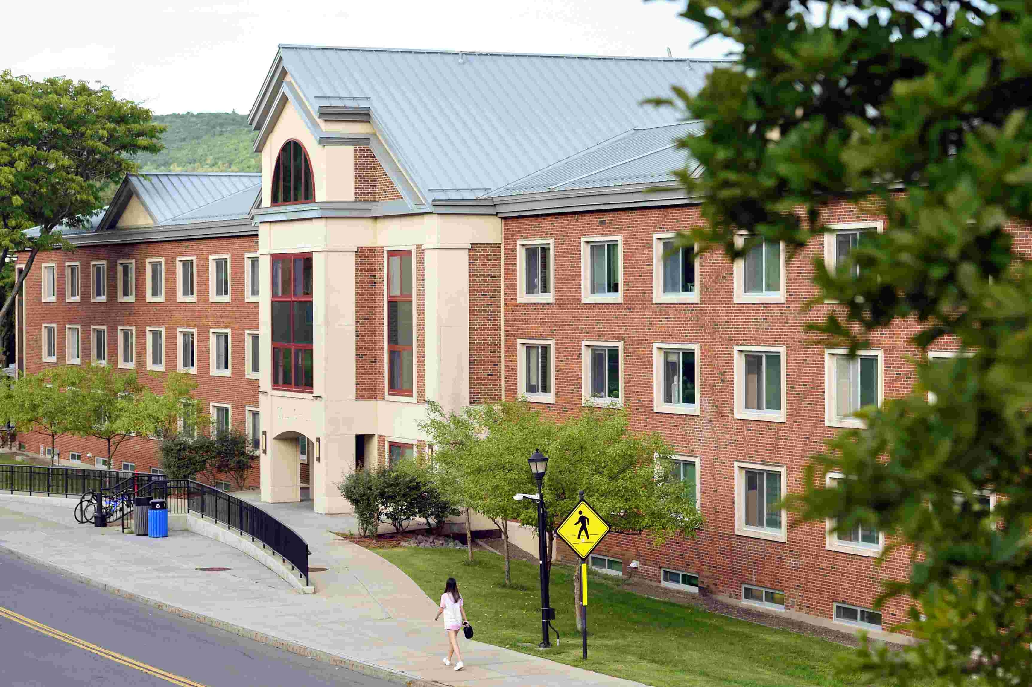 Thanksgiving will soon empty campuses. Will students bring coronavirus home?