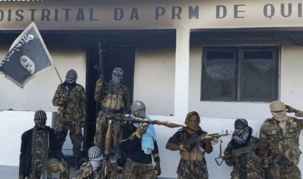 Islamic State claims deadly attack on northern Mozambique town