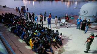 Shipwreck off Libyan coast leaves 74 migrants dead