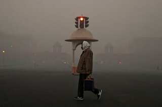 Doctors warn over Delhi's 'suicidal' half-marathon