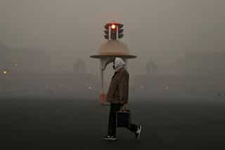 Doctors warn over Delhi's 'suicidal' half-marathon