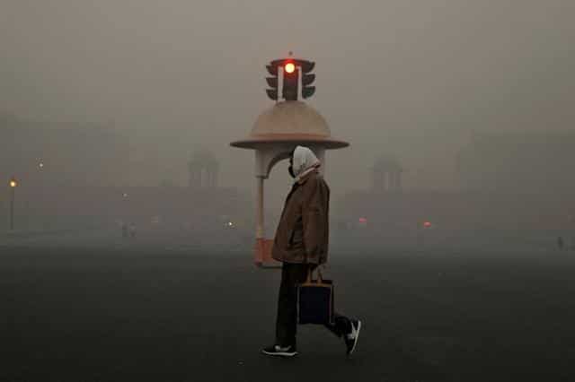 Doctors warn over Delhi's 'suicidal' half-marathon