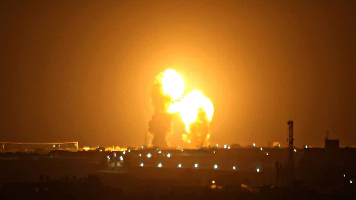 IDF strikes Hamas targets in Gaza following rocket fire on central Israel IDF strikes Hamas targets in Gaza following rocket fire on central Israel