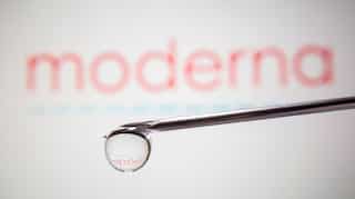Boston doctor develops severe allergic reaction to Moderna COVID vaccine
