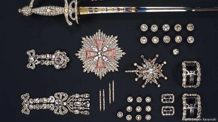 Three arrested over spectacular Dresden museum jewellery heist