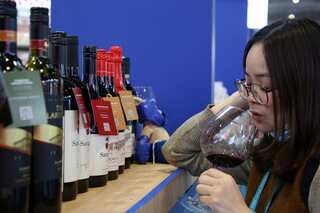 China imposes anti-dumping measures on Australian wine