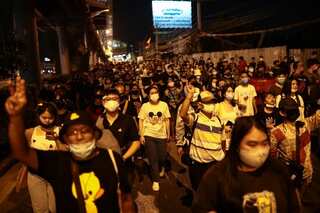 Protesters in Thailand move to Bangkok suburbs calling for election