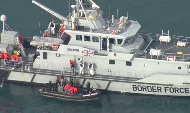Britain, France sign new deal to curb Channel migrant crossings