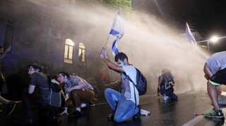 Thousands rally outside Israel PM Benjamin Netanyahu's residence