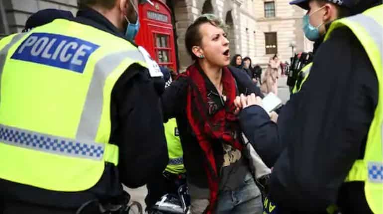 London: More than 150 arrested in anti-lockdown protests London: More than 150 arrested in anti-lockdown protests