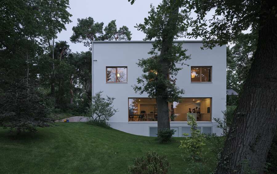 Woman in Germany leaves $7.5 million to neighbours