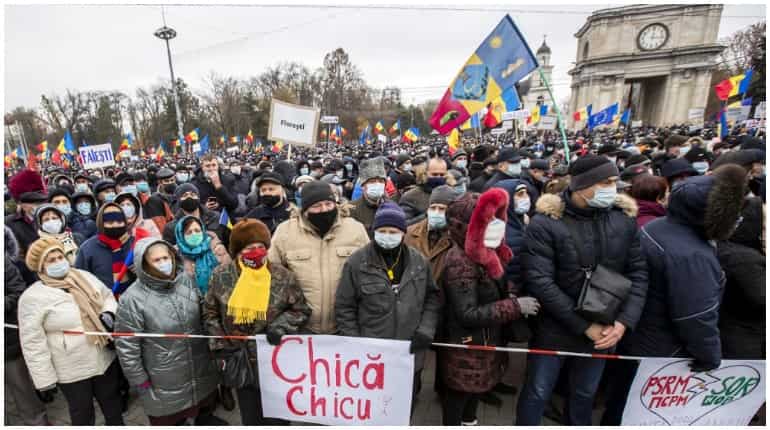 Moldova: Thousands rally demanding government's resignation Moldova: Thousands rally demanding government's resignation