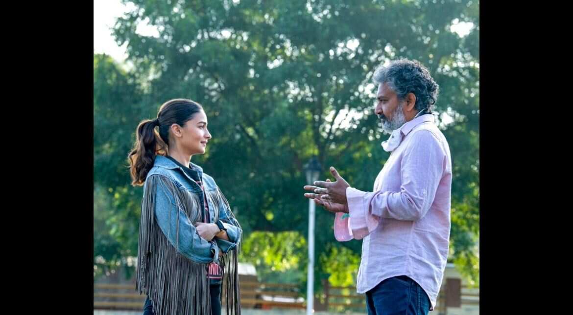 Alia Bhatt spotted with 'RRR' director SS Rajamouli on set, check photo