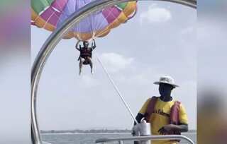 Watch - Sachin Tendulkar enjoys parasailing on vacation