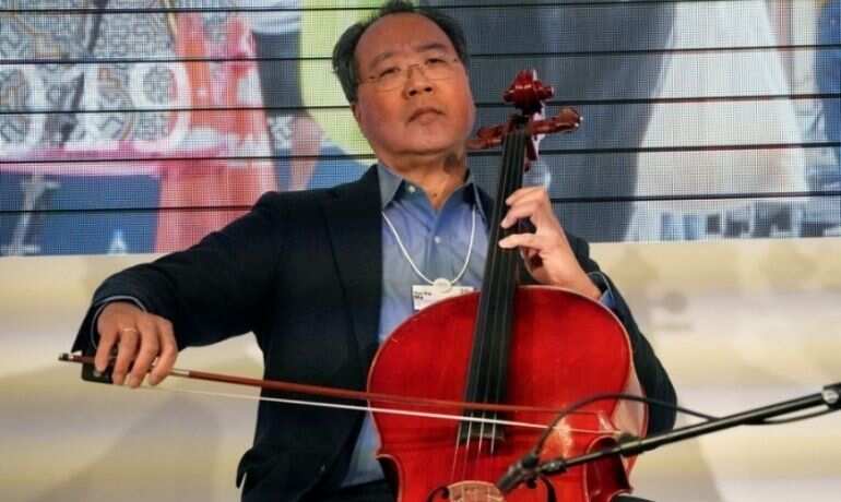 Cellist Yo-Yo Ma offers 'Songs of Comfort and Hope' in duo album Cellist Yo-Yo Ma offers 'Songs of Comfort and Hope' in duo album