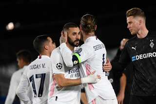 Benzema's brace helps Real Madrid beat Gladbach and progress into next round