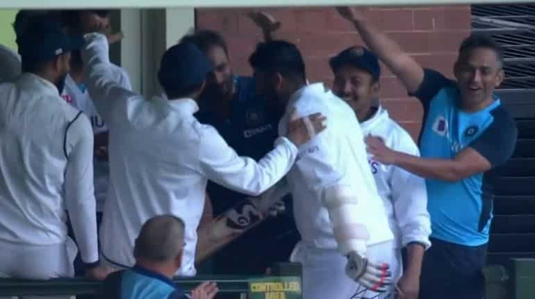 Jasprit Bumrah receives guard of honour from Team India for his brave innings
