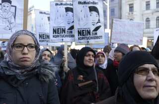 Austrian Constitutional Court overturns headscarf ban in schools