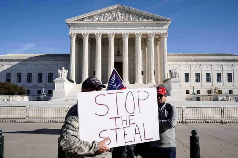 Tensions rise in Washington as pro-Trump protesters continue to decry his loss Tensions rise in Washington as pro-Trump protesters continue to decry his loss