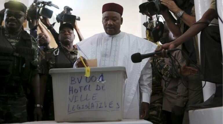 Niger votes in city, regional polls ahead of presidential ballot