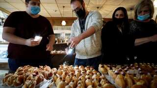 People in Israel are lining up to taste Abu Dhabi... in a doughnut!