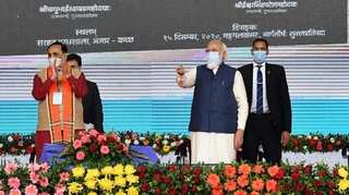 PM Modi lays foundations for renewable energy megapark