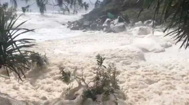 White magic: Australians turned heavy rains, flash floods into foam party White magic: Australians turned heavy rains, flash floods into foam party