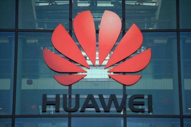 Huawei to build network equipment factory in France
