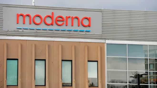 FDA expert panel endorses Moderna coronavirus vaccine