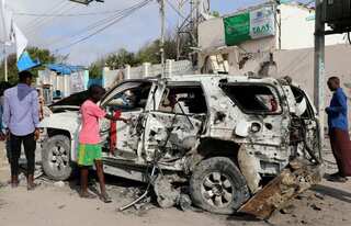 Somalia suicide bombing misses PM but kills several top commanders