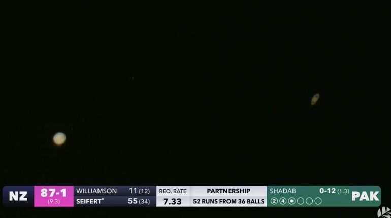 NZ vs PAK: Cameraman captures Jupiter, Saturn in sky during second T20I NZ vs PAK: Cameraman captures Jupiter, Saturn in sky during second T20I