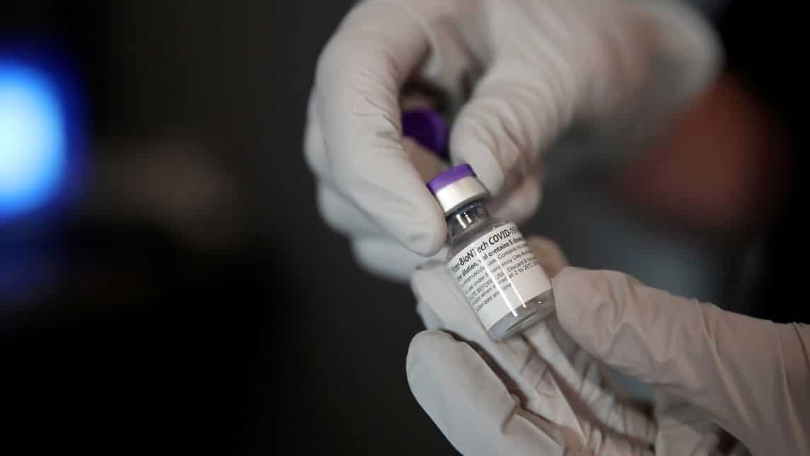 Can people with allergies get the vaccines?