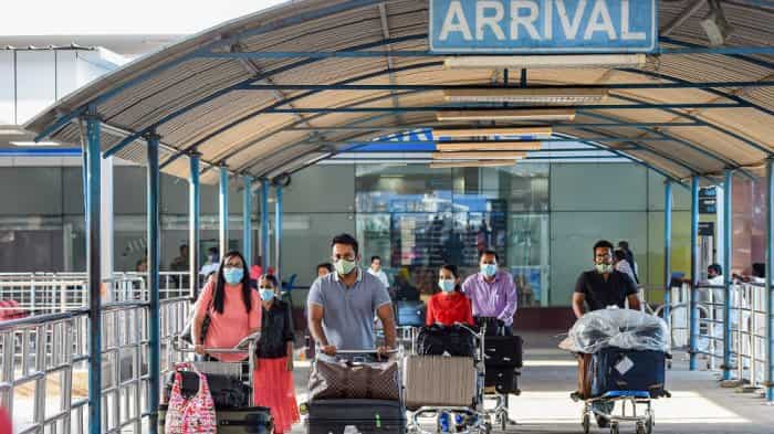 Covid-19: US advises its citizens to avoid travelling to India