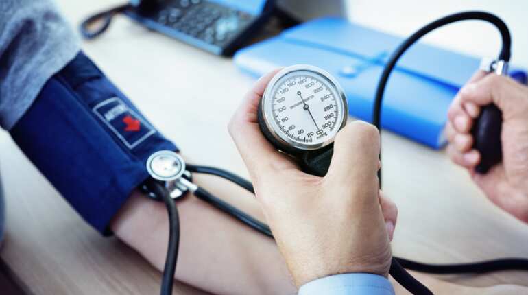 Differences in blood pressure between your arms may be sign of heart stroke: Study