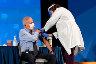 Did US infectious disease expert Fauci lie or move goalposts on virus vaccine?