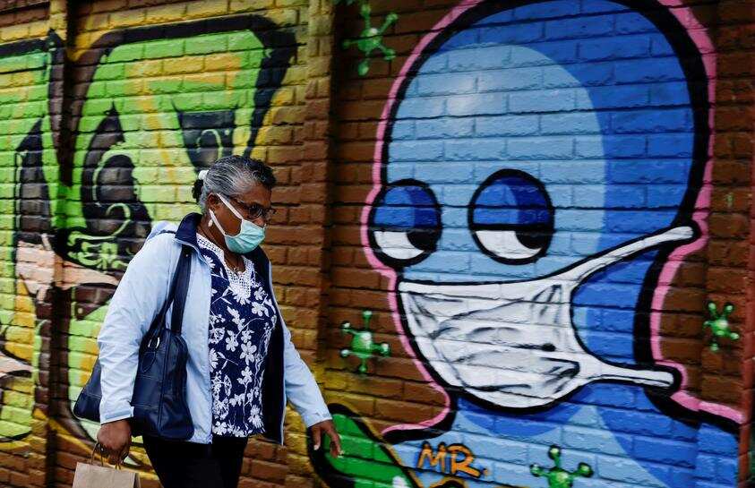 'Eeek': New mutations in UK worry experts as virus surge continues